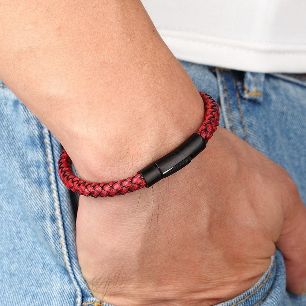 simple leather bracelet 